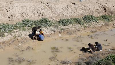 صنعاء نيوز - 
قال البنك الدولي إن العراق قد يشهد انخفاضا بنسبة 20 بالمائة في موارد المياه بحلول عام 2050 بسبب تغير المناخ، محذرا من تداعيات ذلك على النمو والتوظيف.