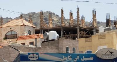 صنعاء نيوز - أهالي حي "أكمة الويس" يناشدون "السياسي الأعلى" بإيقاف بناء أبراج سكنية مخالفة لقواعد البناء الحضري