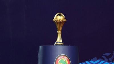 صنعاء نيوز - 
تنطلق مساء اليوم الأحد، منافسات النسخة الـ33 من بطولة كأس الأمم الإفريقية لكرة القدم، التي تستضيفها الكاميرون حتى السادس من فبراير المقبل.
