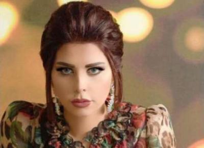 صنعاء نيوز - أثارت الفنانة شمس الكويتية​ جدل كبير، وذلك بعدما عرضت الزواج على شخص، في بث مباشر على صفحتها الخاصة على احد مواقع التواصل الاجتماعي.