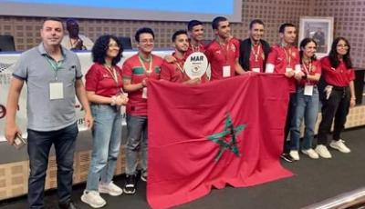 صنعاء نيوز - 
التلميذان المغربيان معاذ النوة و سعد الشعيري يظفران بالميدالية الذهبية في منافسات الدورة 29 للأولمبياد الإفريقية في الرياضيات.