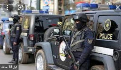 صنعاء نيوز - 
اعتقلت الشرطة المصرية، مسؤول يمني في “حكومة التحالف” قام بالاعتداء على زوجته بضربها بساطور برأسها