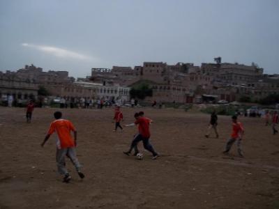 صنعاء نيوز - إكتمال عقد المتأهلين إلي المربع الذهبي لبطولة دعم الرياضة الشبابية لكرة القدم بمديرية الزاهر