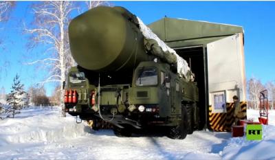 صنعاء نيوز - بدأت منصات ذاتية الحركة لصواريخ "يارس" الاستراتيجية الروسية بأداء مناوبات قتالية في مسارات معينة