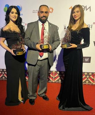 صنعاء نيوز - 
حصد  الإعلامي وصاحب شركة شمس ميديا ادم جيجيني على جائزة أفضل مؤثر إعلامي في قمة فلسطين للسوشال