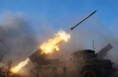 صنعاء نيوز - 
أعلنت وزارة الدفاع الروسية، أن أنظمة الدفاع الجوي الروسية أسقطت وللمرة الأولى في أجواء منطقة العملية العسكرية
