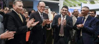 صنعاء نيوز - أشرف السيد الوزير عشية هذا اليوم على افتتاح الدورة 28 للمعرض الدولي للنشر والكتاب إلى جانب السيد محمد اليعقوبي