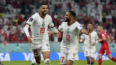صنعاء نيوز - تأهل المنتخب المغربي لثمن نهائي مونديال قطر بفوزه على نظيره الكندي بهدفين لهدف في المباراة التي جمعتهما لحساب الجولة الثالثة الأخيرة من دور المجموعات.